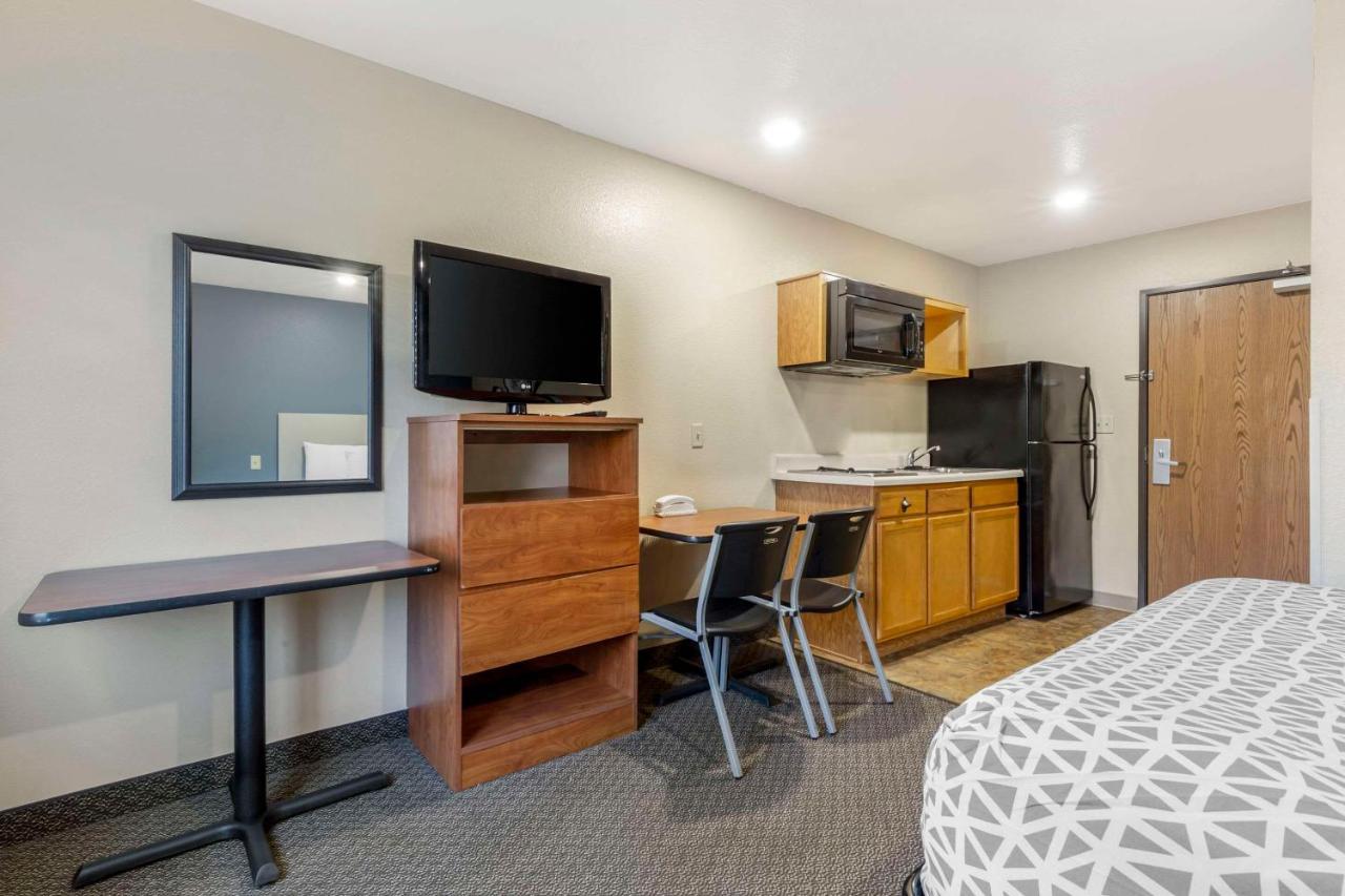 Woodspring Suites Raleigh Garner Edmondson ภายนอก รูปภาพ